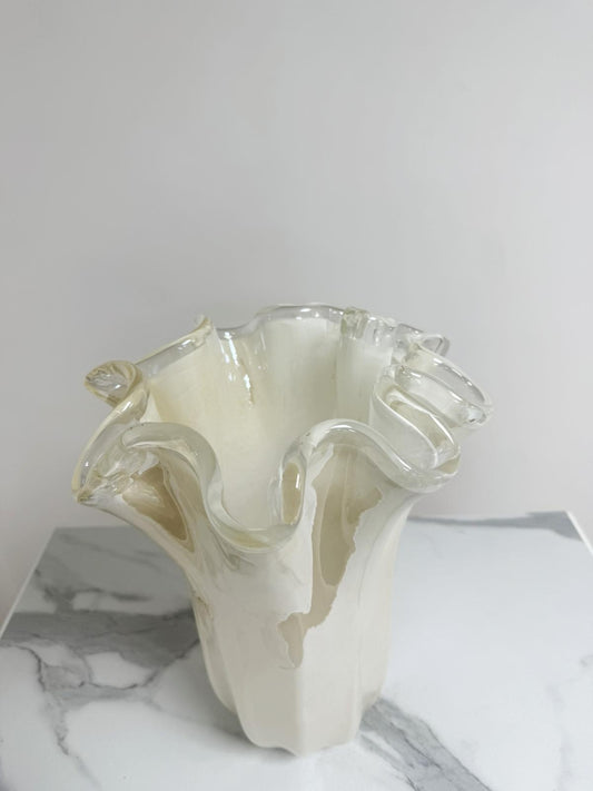 Stor "Fazzoletto"-vase i elfenbensfarvet Murano-glas