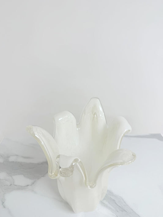 Mellem Giusy vase i Murano-glas, elfenbensfarvet