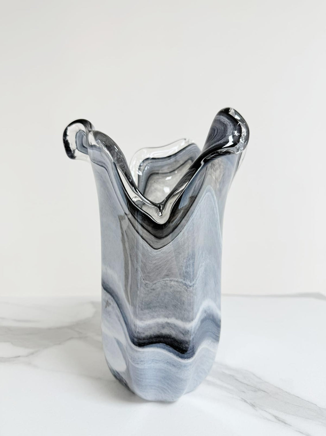 Medium tulipanvase i Murano-glas, sort/grå
