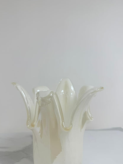 Mellem Giusy vase i Murano-glas, elfenbensfarvet